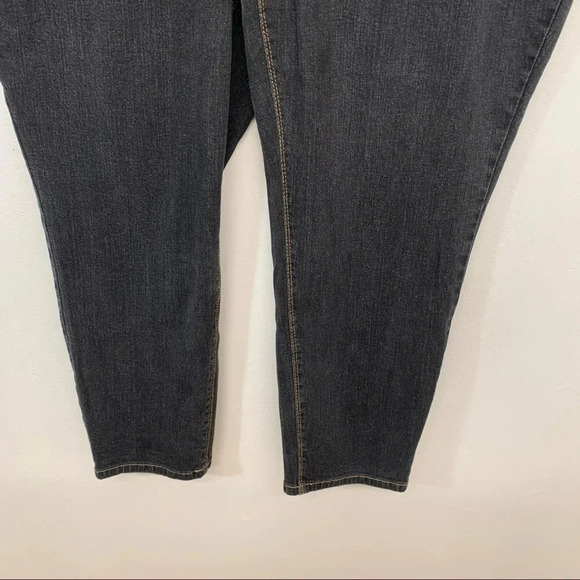 Denim & Co Womans Pull On Jeans Size 24WP  Black Straight Tapered Pockets Stretc - Picture 3 of 11